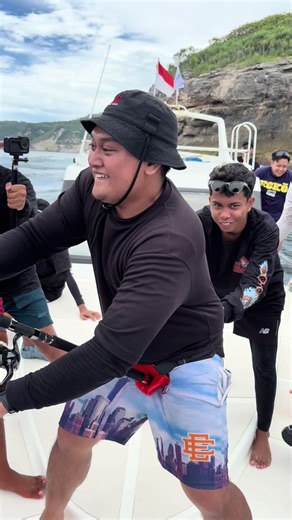 Bali nin fishing boat & guide service