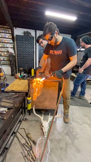 22K views · 605 reactions | Sculpting a crystal glass deer 歷 skull! | Garmezy Glass | Facebook