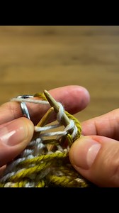 300K views · 1K reactions | Stranded knitting is undoubtedly easier to work in the round - you are always on the right side, you can see what you are doing and you don’t need to purl. But it can be worked flat on two straight needles. On the wrong side, carry the strands in front (from your point of view while knitting). This is how I do it 臨 臨 #knitting | Annaplexis | Facebook