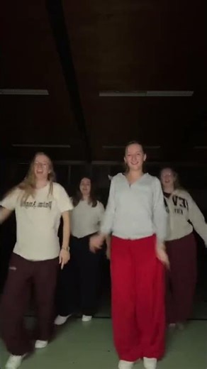 Push it ❤️‍🔥 #dancechallange #dancer #short #girls #fyp #trending