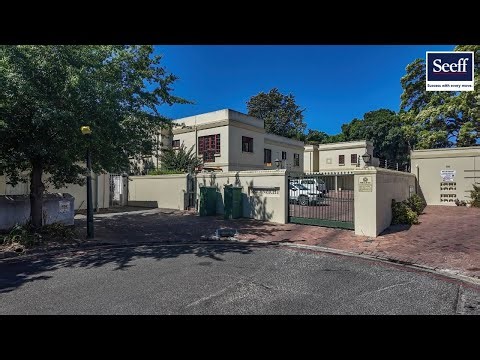 Charming ground floor apartment in the heart of town.