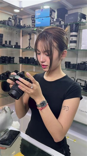 FUJIFILM X-T100