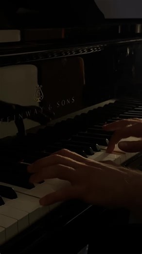 Yann Tiersen Amelie Piano Music Performance