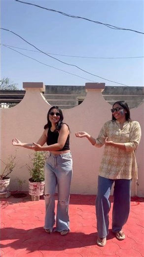 Holi and dance vibes💙🧡#love #dance #holi #happyholi #shorts #viral #fypシ #trendingreels