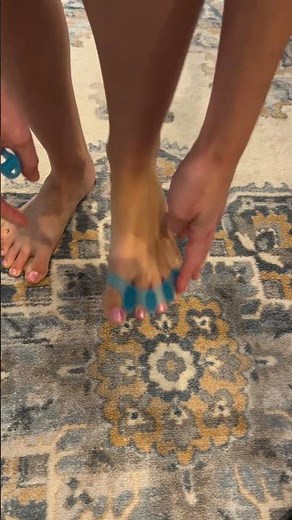 The magic of toe separators #footcare 👣