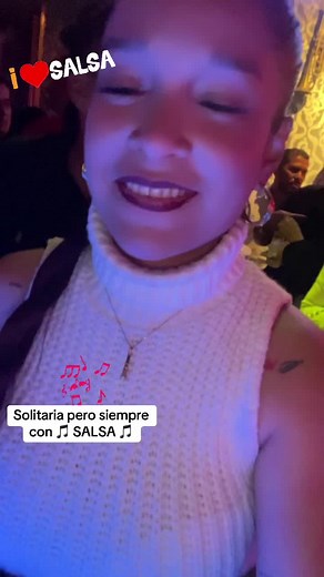 Solitario Salsa Conjunto Clasico: Cantante Culapble de Error