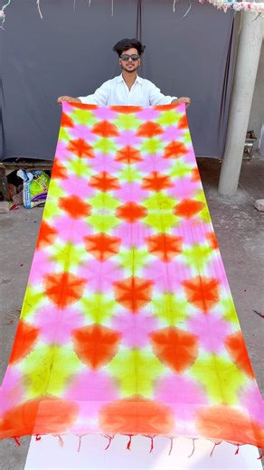Triangle Tie - dye Tutorial Design