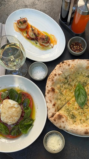 Escape to our little slice of Italy in the heart of Brisbane city 🌿 From candlelit evenings to handmade pizza and pasta, every moment at O&A is meant to be savoured. Gather with friends, family, or that special someone and make memories over great food and wine. Open 7 days, lunch & dinner, link in bio to book 🔗 | Olive & Angelo