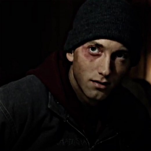 his middle finger #8mile #eminem #fyp #slimshady