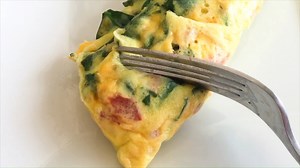 Omelette in a Bag is a perfect breakfast for camping, family reunions, or at even home. Everyone can customize their own with their favorite ingredients. And clean-up is a breeze! https://www.favfamilyrecipes.com/omelette-in-a-bag/ | Favorite Family Recipes