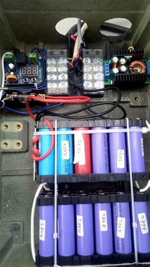 panel surya sistim baterai 3S