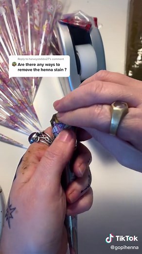 How to Remove Henna Fast: Tips and Tricks