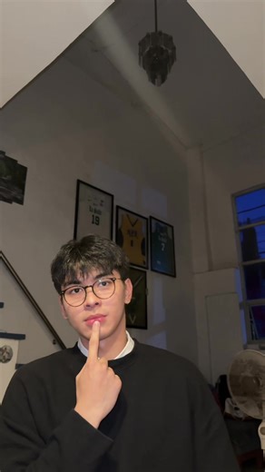 needy of a smooch | cats videos