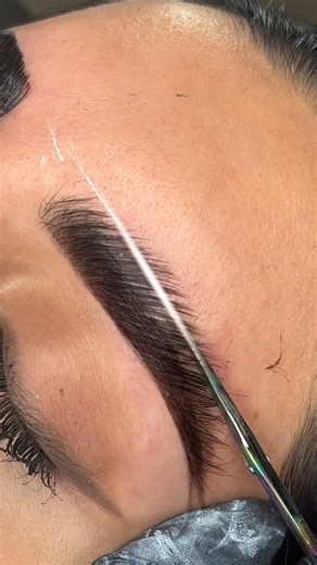 Eyebrow Shaping Tutorial: Tips and Tricks for Every Face Shape