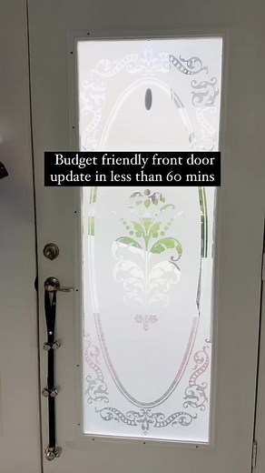 How to DIY a brand new front door in under 60 minutes! #homedecor #frontdoor #diy #diyprojects | Deena Lang