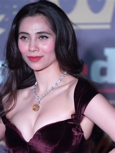 Exploring Bollywood's Celebrity Models