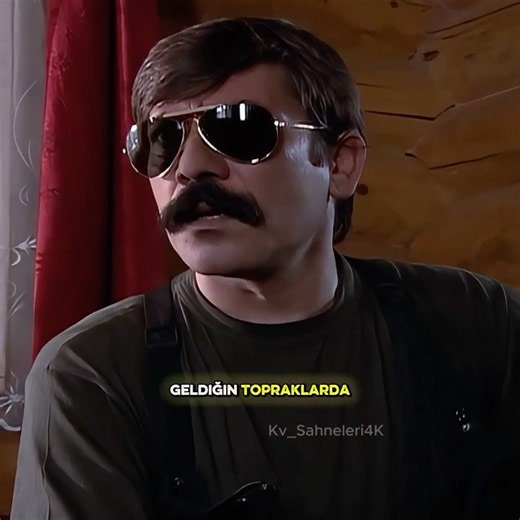 Gölge ayağımızın altıdır l Pala Hüsrev Ağaya Resti Çekiyor #kurtlarvadisi #shorts #kv