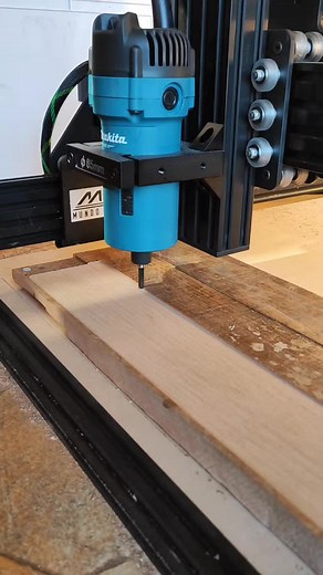 Easy CNC 8080: Transmisión y Diseño en Mundo CNC Chile