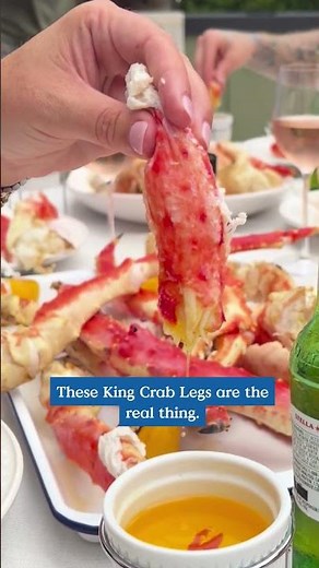 Alaskan King Crab Co. has a gift for you.