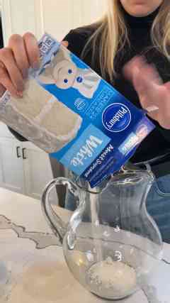 1-min dessert--anyone can make this!