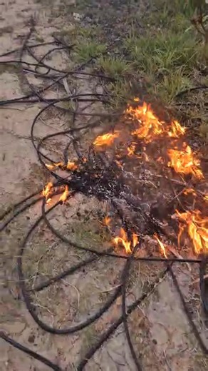 𝐎𝐯𝐞𝐫𝐬𝐭𝐫𝐚𝐧𝐝 𝐌𝐮𝐧𝐢𝐜𝐢𝐩𝐚𝐥𝐢𝐭𝐲 𝐀𝐜𝐭𝐬 𝐀𝐠𝐚𝐢𝐧𝐬𝐭 𝐒𝐮𝐬𝐩𝐞𝐜𝐭𝐞𝐝 𝐃𝐞𝐥𝐢𝐛𝐞𝐫𝐚𝐭𝐞 𝐅𝐢𝐫𝐞-𝐒𝐞𝐭𝐭𝐢𝐧𝐠 Overstrand Municipality has been battling an unprecedented number of fires since November last year, during which many thousands of hectares have burned. These fires have resulted in severe losses to farmers, businesses, and various organisations, placing many livelihoods under serious threat. The Municipality is increasingly concerned that a number of these fires