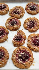 Cookies don’t get any better than this—a crispy crust, juicy blackberries, and a smooth drizzle of tahini 💫 These fuss-free Blackberry & Almond Thumbprint Cookies are made with just a handful of staple pantry ingredients and come together in minutes. Topped with a simple blackberry compote (or fresh blackberries), crunchy sesame seeds, and a drizzle of creamy tahini, they make the perfect weekend bake. No blackberries? Raspberries are a great alternative! For the blackberry compote (optional): 