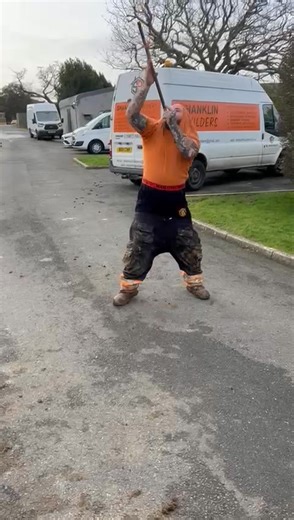 cant stop laughing at him | Shanklin Builders