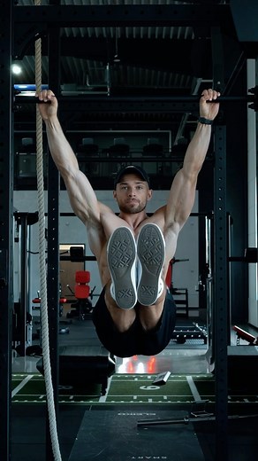 Christian Roehrl | Fitness on Instagram: "Try This Ultimate Ab Crusher  ⠀ ⠀ ⠀ ➖➖➖➖➖➖➖➖➖➖➖➖➖➖ #abworkout #coreworkout #fitness #workout #sixpack #abs #fitnessmotivation #shredded #absworkout #gymshark #gymsharktrain"