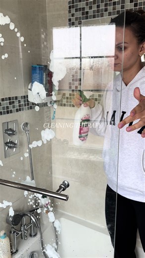 Do you need cleaning therapy? I love to share cleaning hacks, tips , motivation and finding ways how to clean smarter, not harder . Do you have favourite cleaning tip? 🤍#cleantok101 #cleantok #cleantoks #cosycleaningclub #satisfyingcleans #tidyhome #cleaningtips #cleaningcommunity #cleaningcreatorsconnect #mrshinch #cleaningtips #cleaningtherapy #cleaningtherapy4u #cleaningproducts #fyp #mrshinchmademedoit #cleaningmakesmehappy