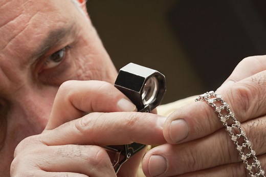 How To Become A Jewelry Appraiser - Diamond Masters