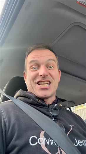 Sunday boogie bus 🚌 Get n board! 🍺🎟️ | Vicolo del Vino