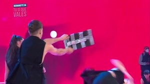 Chiude in bellezza anche la nona edizione di ⭐TU SI QUE VALES ⭐, con l'ennesima gara degli ascolti strameritatamente vinta, l'ennesima serata dominata da una ormai collaudatissima squadra di fuoriclasse, che se ci fosse un campionato del mondo della TV avrebbe tranquillamente gareggiato con i migliori programmi per portare a casa la coppa🏆. ✨✨✨✨✨✨✨✨✨✨✨✨✨ 4.012.000 spettatori pari al 28,9% di share, con dei picchi incredibili del 40,75%, IN VALORI ASSOLUTI LO SHOW SUPERA I 5 MILIONI 600 MILA SPE