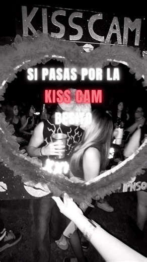 😳💋 #kisscam #upd #promo26 #egresados
