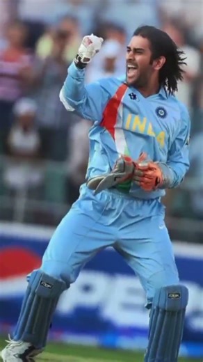 MS Dhoni Ne jersey number change kar diya