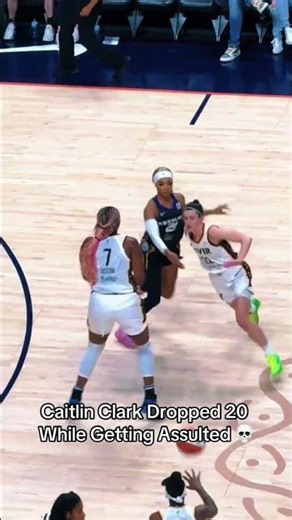 “Caitlin Clark: College Basketball’s Unstoppable Superstar 🔥”