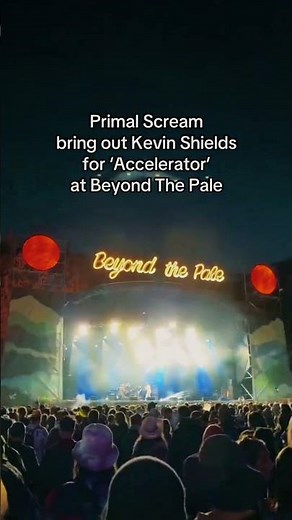 Primal Scream bring out Kevin Shields at Beyond The Pale