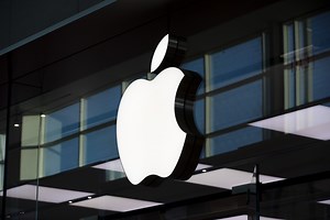 Apple Employees Fight Return to Office
