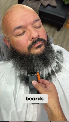 Fix Bulky Beards: Get a Sharper, Square Look #shorts
