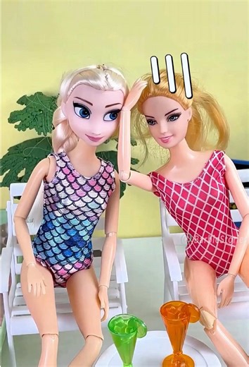Barbie doll goes swimming.#cartoon #toyset #barbie #toys #elsa | barbie