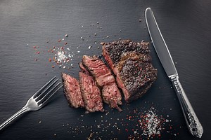 Sous Vide: Fleisch schonend garen, dann grillen | Weber Grill Original