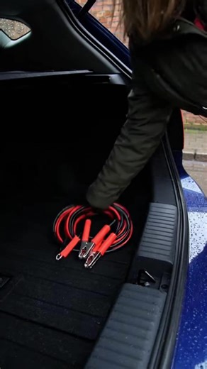 Heavy-Duty 6M 1200AMP Jump Leads: Insulated PVC cables with strong metal clamps – reliable emergency boost for car & van batteries, perfect for roadside use! 🚗🔋#tiktokshop