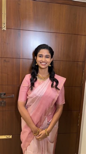 Sivasakthi Venkatachalam | Hairstylist in Tirupur on Instagram: "Tarini’s no makeup look 🪷 Makeup @moanahairandmakeup Hair and drape @moana_hairstylist_ [Tiruppur hairstylist, Tiruppur Saree drapist, viral reels, bridesmaid hairstyle, bridal hairstyle, bridal makeup artist, Tirupur makeup artist, Tiruppur bridal makeup artist, Erode makeup artist, Coimbatore makeup artist, hairstyle tutorial, fluffy pleats] #wedmegoodsouth #chiselledbymoana #coimbatoremakeupartist #erodemakeupartist #bridesmaid