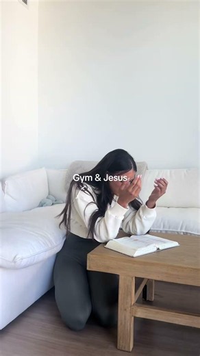 Gym & jesus #fitnessgirl #gymgirl #workout