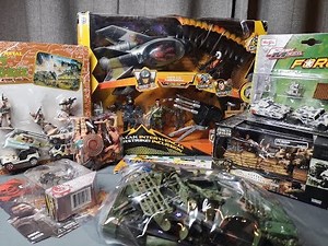 MEGA military toy unboxing toy soldiers Army men and Gladiators toys for kids