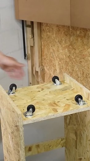 576K views · 3.3K reactions | Building a Special Workbench #workshops #buildingtools #workbench #buildingprojects | Woodwork Junkie | Facebook