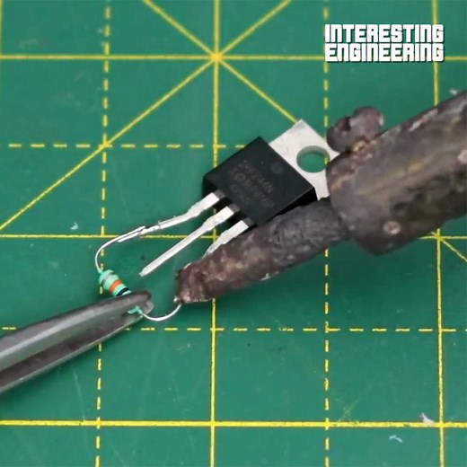 Engrave what comes to your mind on wood, using this DIY Arduino wood engraving machine 🤩 Find out more details at https://bit.ly/3pQ1XQb #engineering | Interesting Engineering