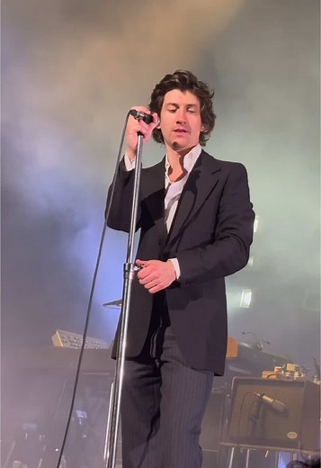 Arctic Monkeys Live Concert Highlights and Alex Turner Moments
