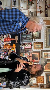 16K views · 226 reactions | 'Help die gek aan een mooie plek' Kamiel zoekt nog steeds een atelier, je kunt hem bereiken op 06 1730 8860 Aanstaande zondag 10/11 houdt hij tussen 12:00 en 20:00 uur open huis en verkoopt hij zijn kunstwerken, zodat ze niet naar een opslag hoeven. Adres: Oude Haagseweg 53B-2 Amsterdam Meer info over Kamiel en zijn werk: https://www.kamiel-proost.com' | Tijn Touber | Facebook