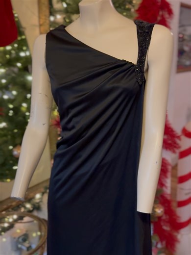 SMUTVILLE VINTAGE | PENDING SOLD * VOLUP* This 1970s enchanting Grecian goth gown featuring exquisite flowy layers of fabric similar to Halston’s designs. The... | Instagram