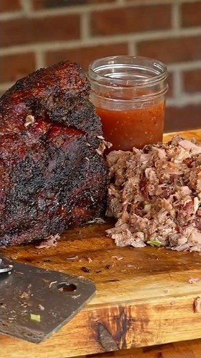 Savor the flavors of the South with a Carolina-style BBQ on the Blackstone Pellet Grill!